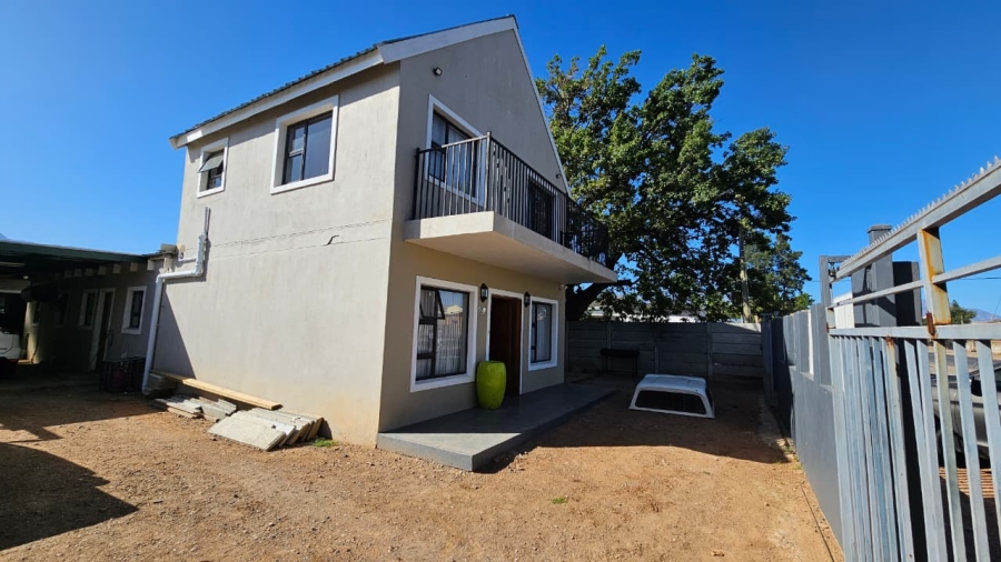 6 Bedroom Property for Sale in Parkers Dam Western Cape